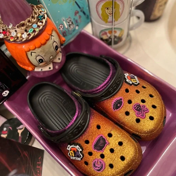 Authentic Hocus Pocus Crocs! Limited - Picture 6 of 16